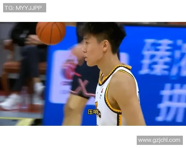 成都羽毛球队以90分稳居精英赛积分榜首位追赶者紧随其后